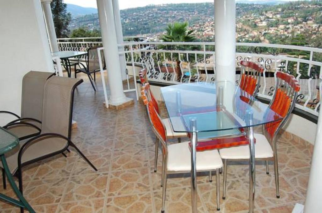 Step Town Hotel Kigali Eksteriør billede